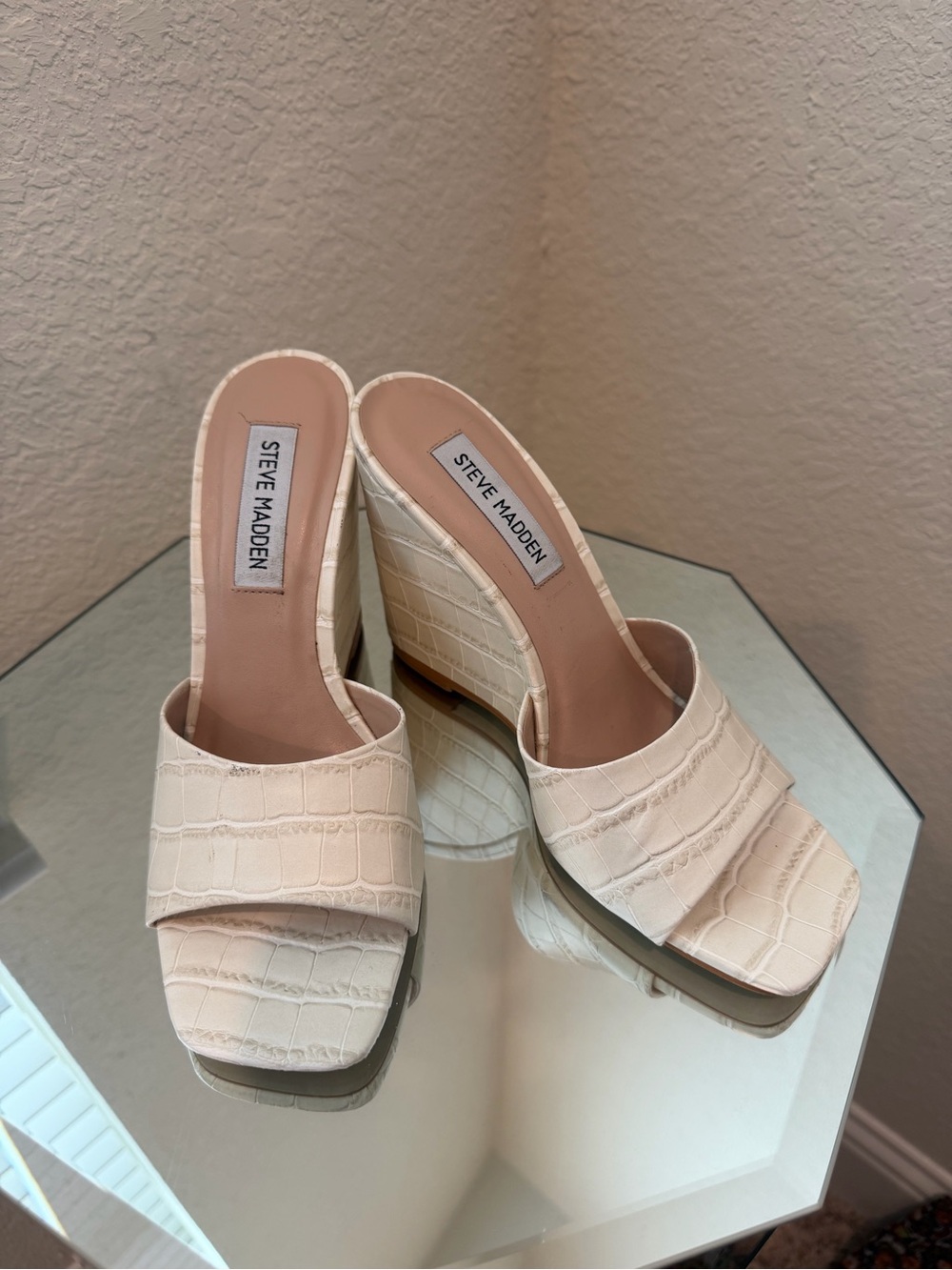 Steve Madden Cream Croc-Embossed Wedge Mules